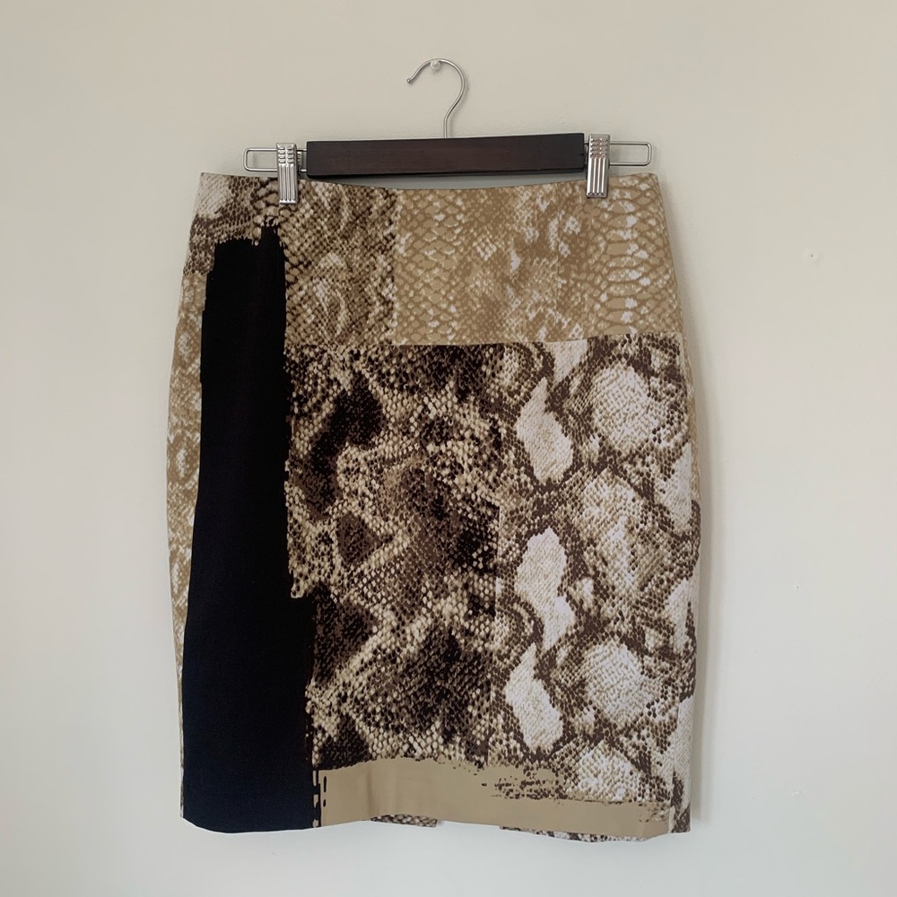 Tahari snake print blocked skirt